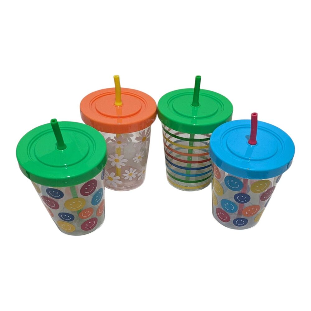 Colorful Kids Reusable Plastic Cups With Lids & Straws Set of 4 - Picture 2 of 6